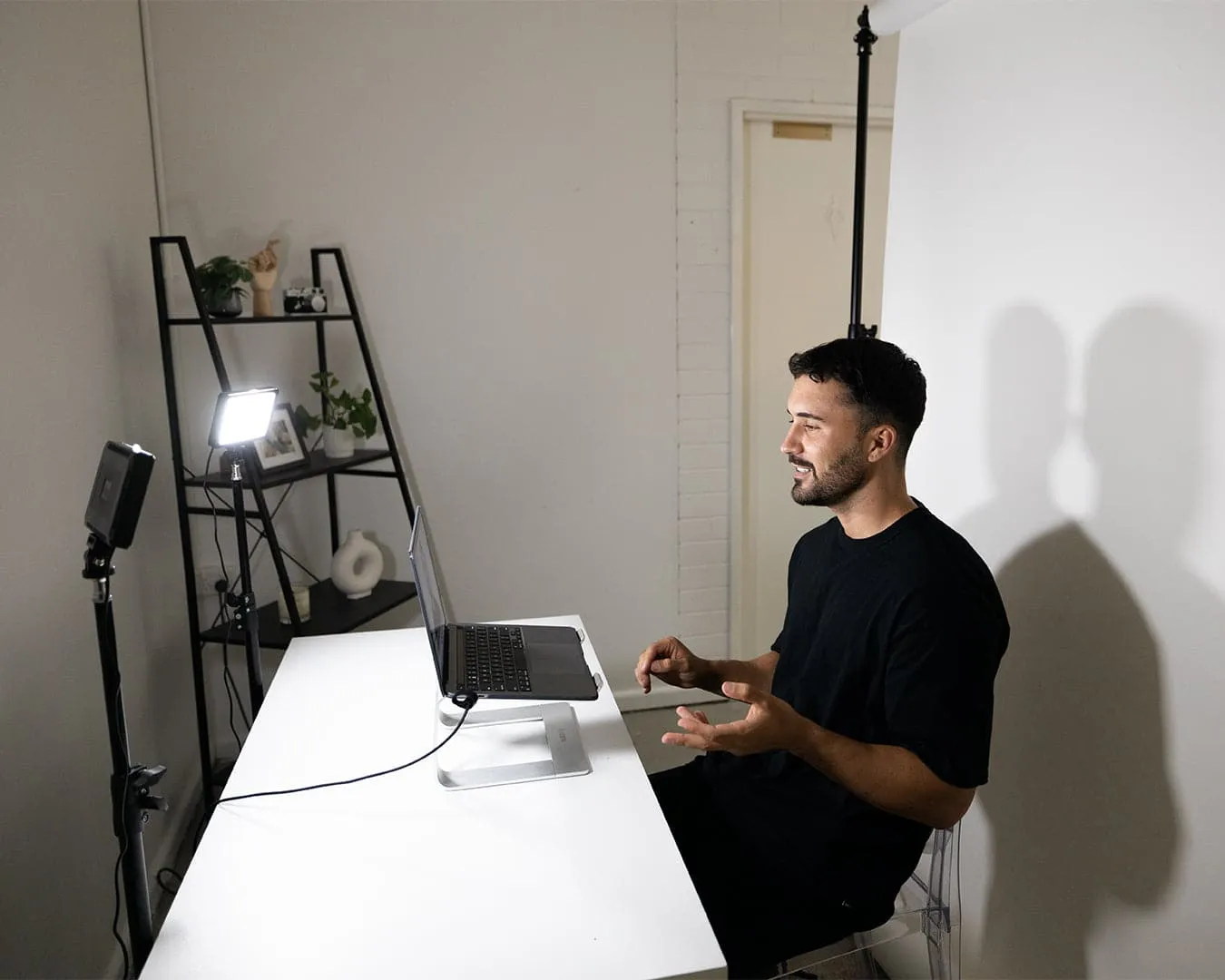 5.5" LED Photography Video Youtube Zoom Lighting Kit with Floor Stands - Crystal Air