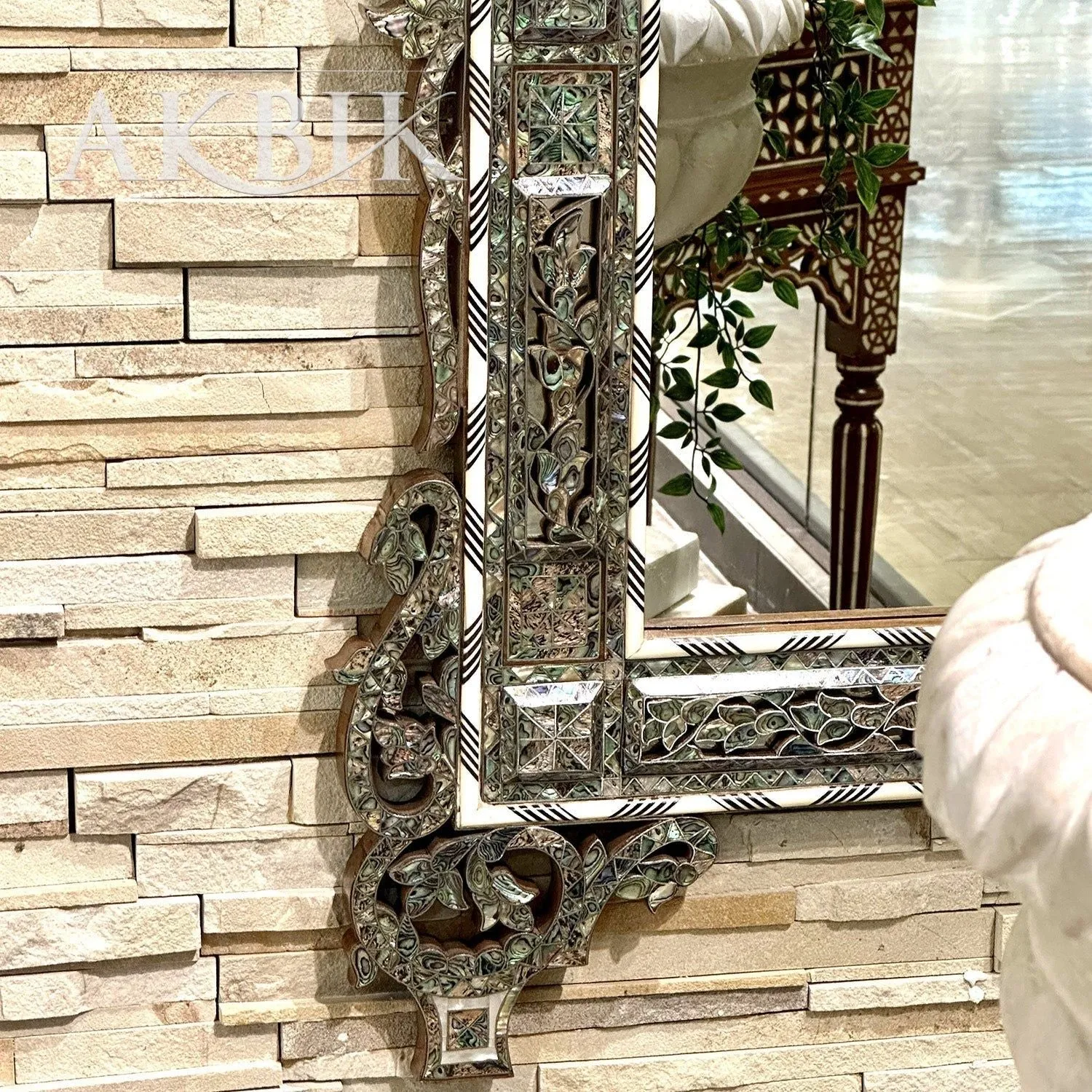 Abalone Inlaid Mirror - Aura of The Sea Design