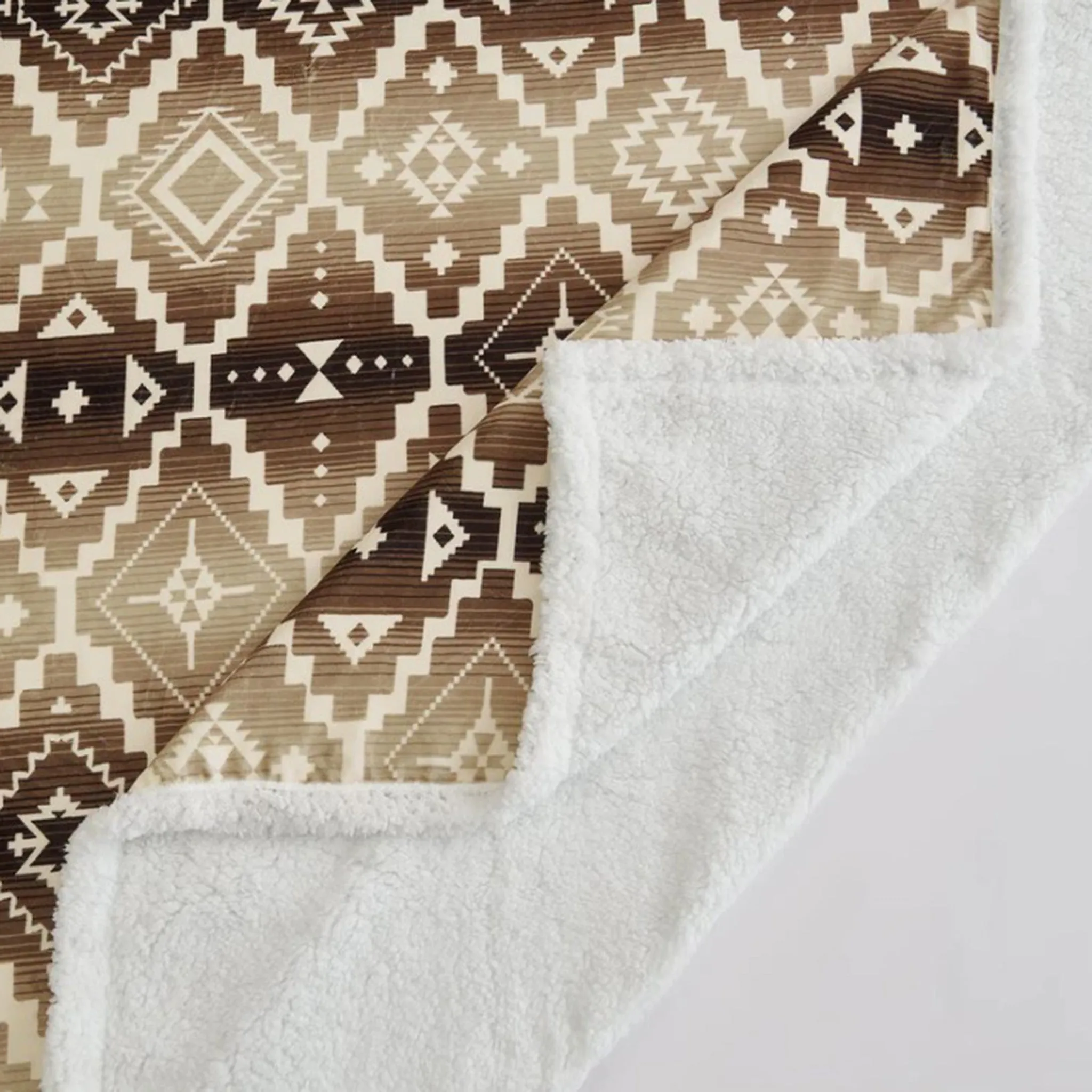 Chalet Campfire Sherpa Throw