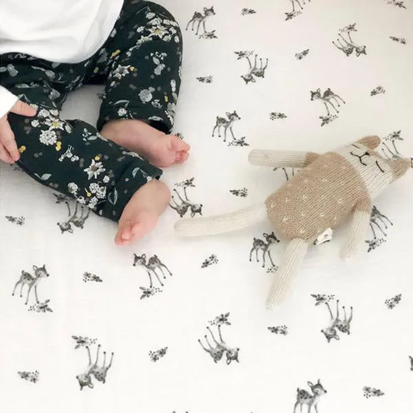 Charlie Crane Fitted Sheet for KIMI Baby Bed - Rose in April Fawn