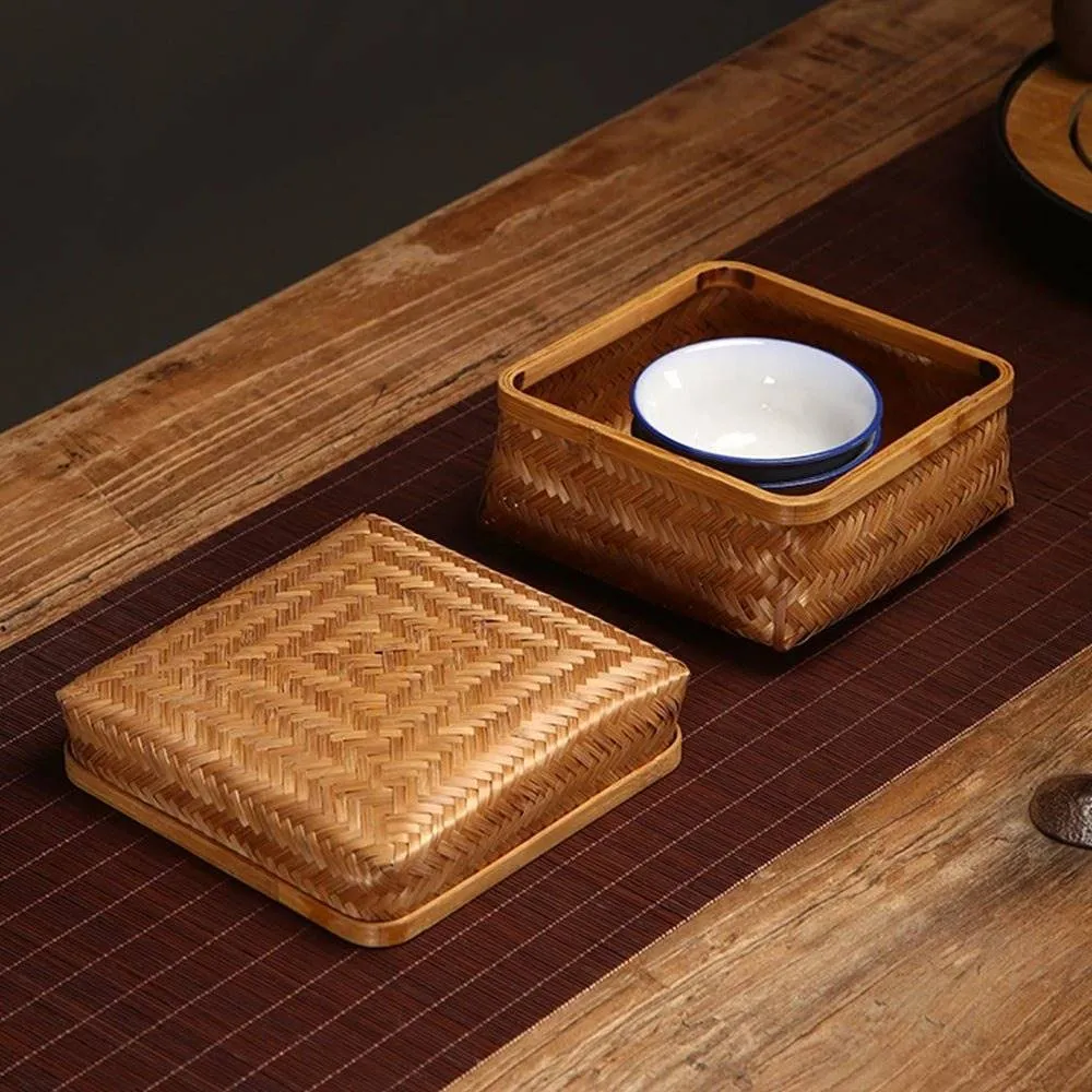 Chic Bamboo Retro Storage Box - Handcrafted Bamboo Collection Case