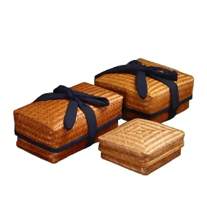 Chic Bamboo Retro Storage Box - Handcrafted Bamboo Collection Case