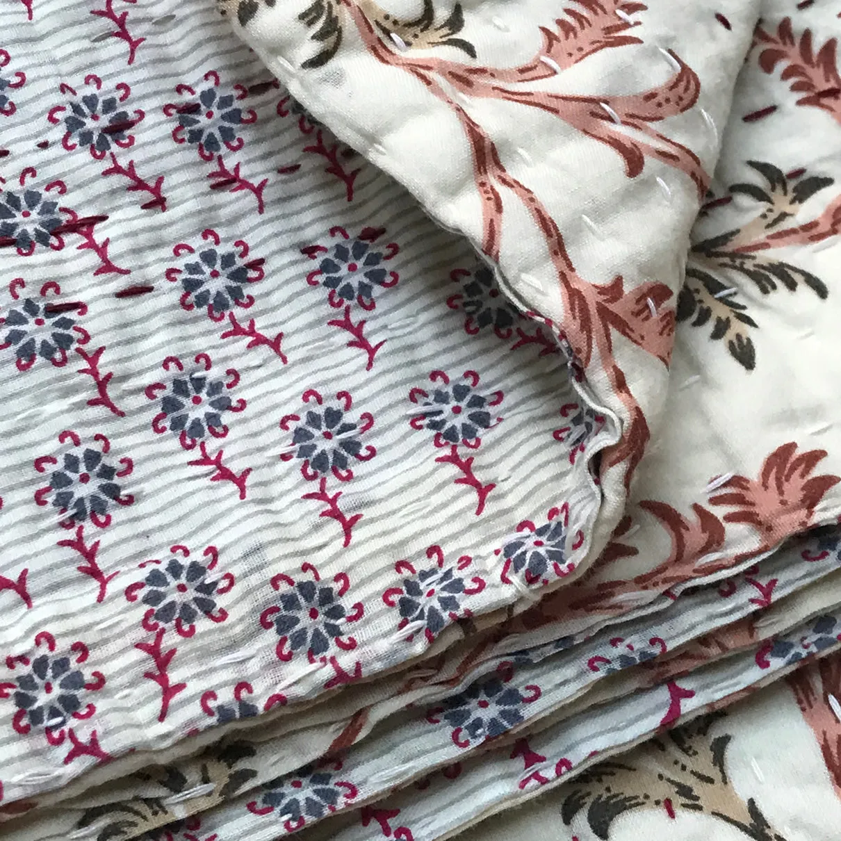 Coral Twig Newly Printed Queen Bedcover