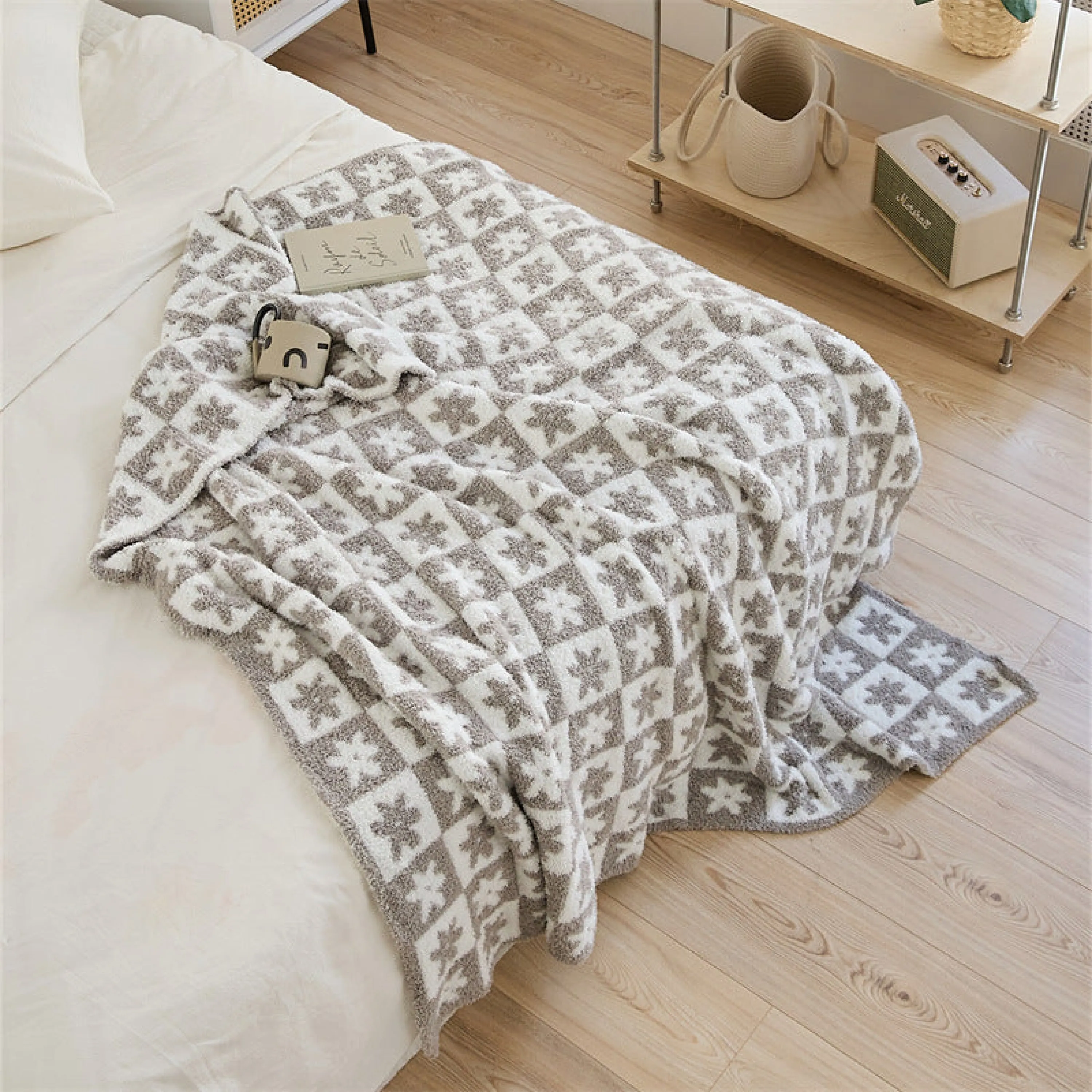 Floral Checker Blanket / Green
