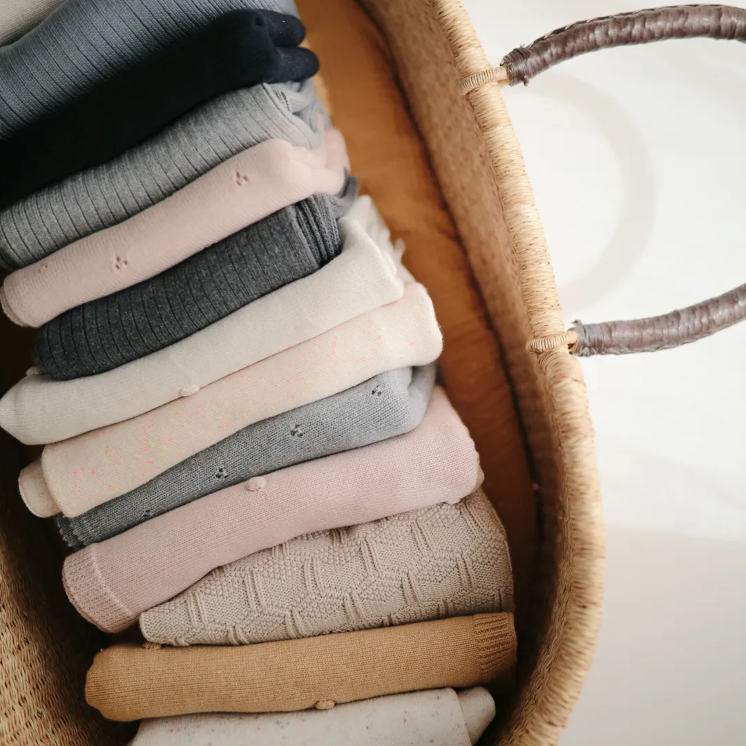 Knitted Textured Dots Blanket