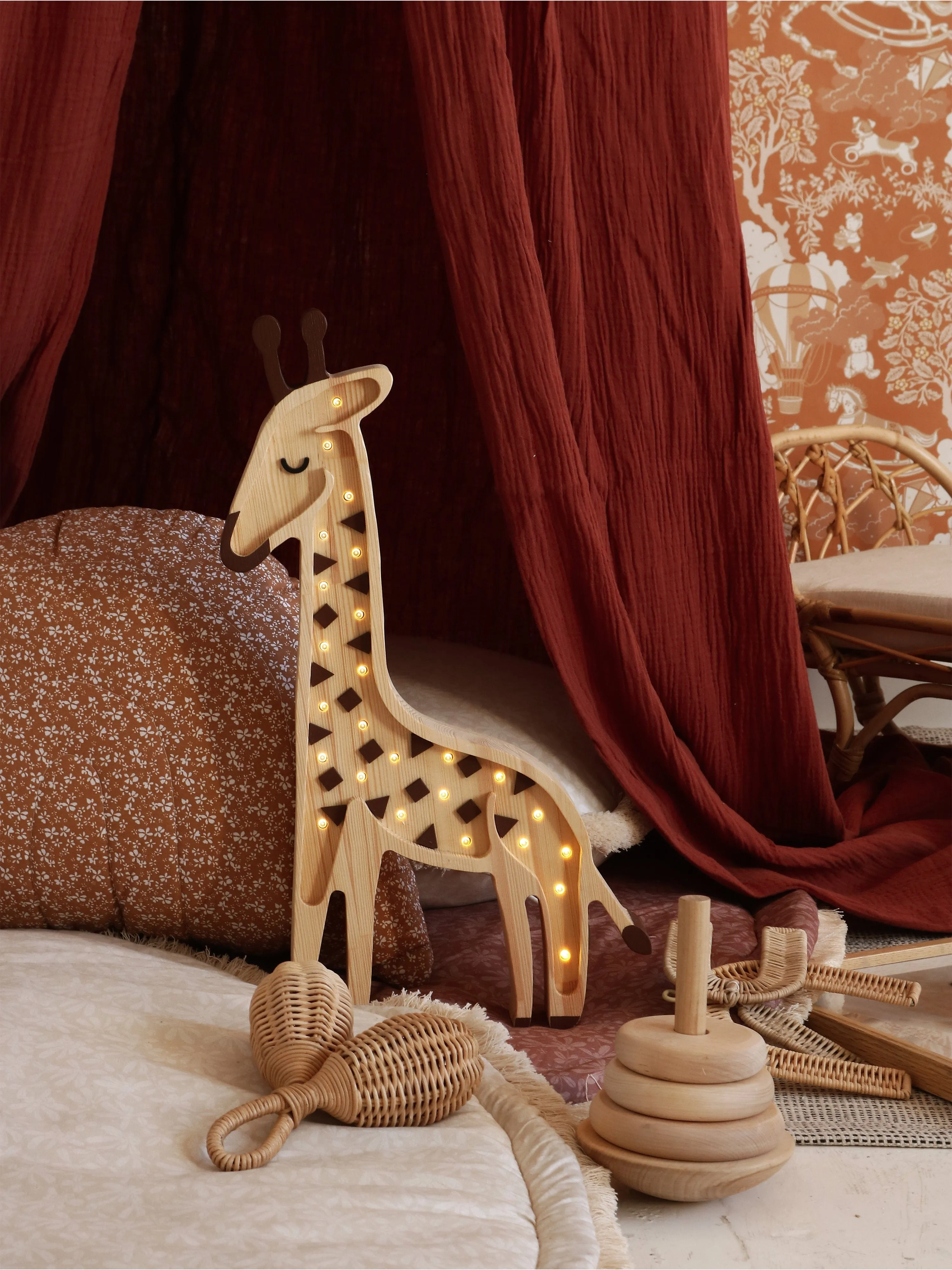 Little Lights Giraffe Lamp in Beige (46x23x5.5 cm)