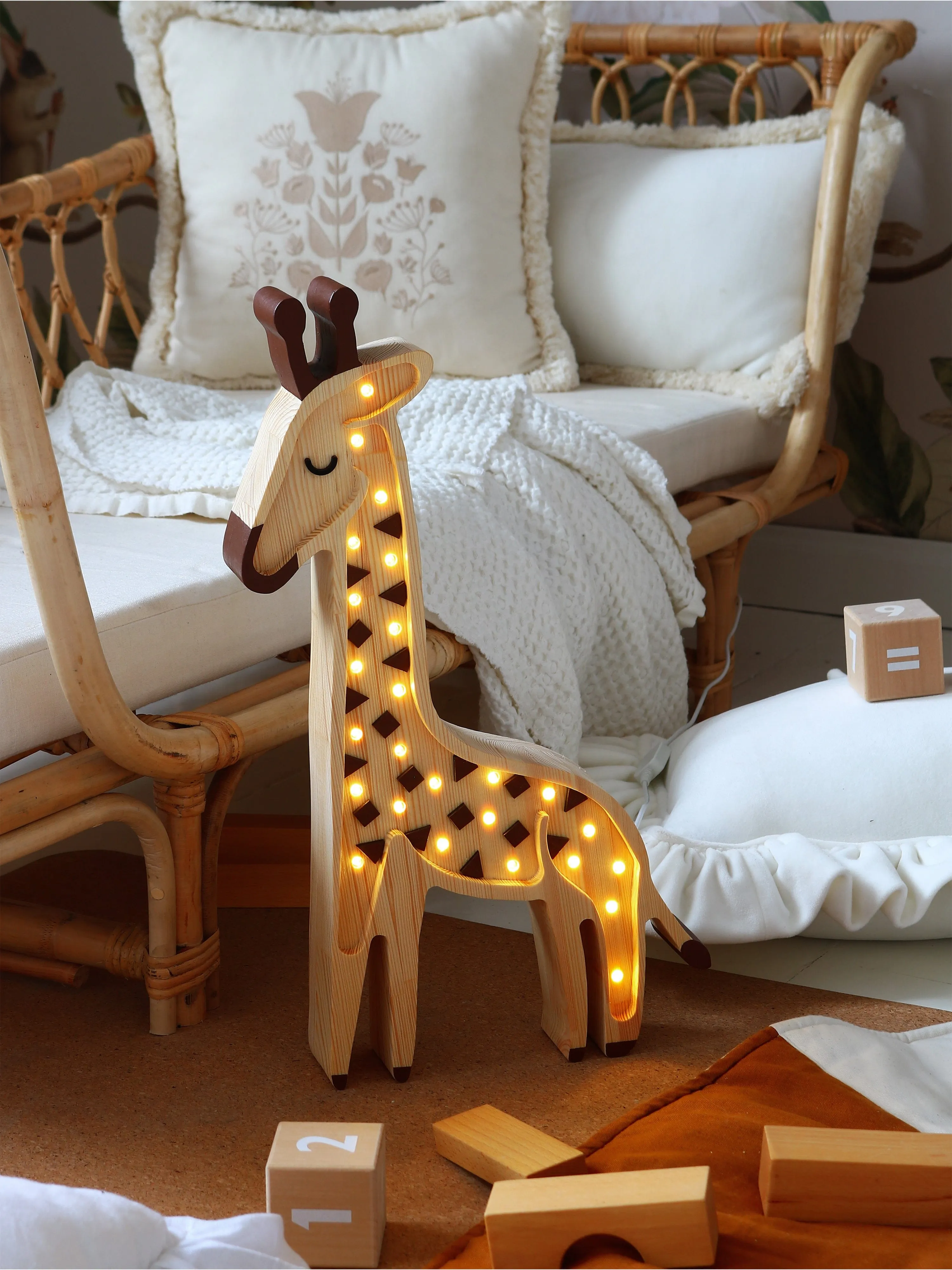 Little Lights Giraffe Lamp in Beige (46x23x5.5 cm)