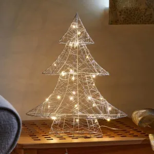 Three Kings Lit Christmas Tree