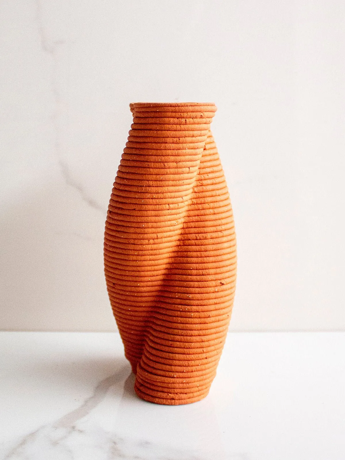 Twisted Vol IV Vase Brown