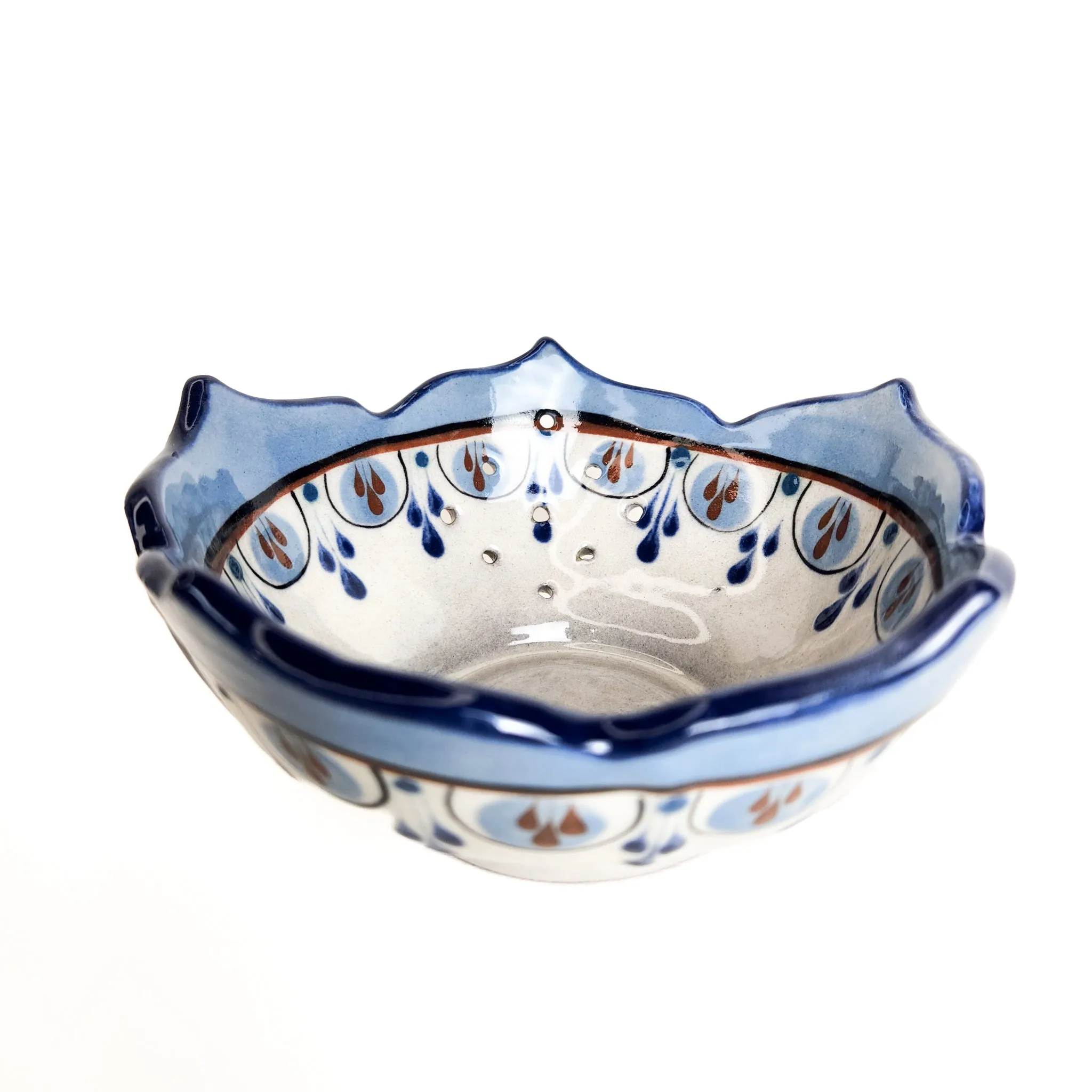 Vibrant Guatemalan Stoneware Berry Bowl: Eco-Friendly and Stylish